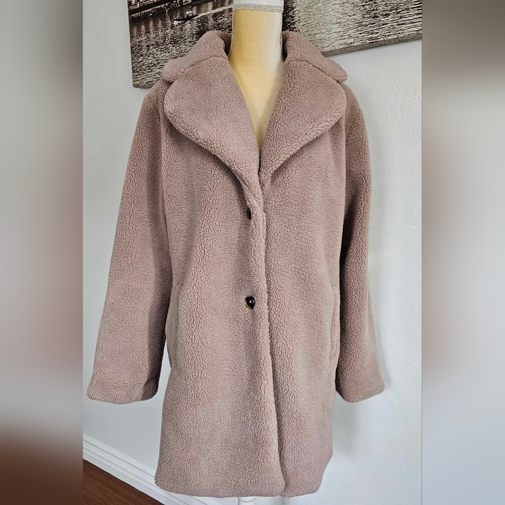 Kut From The Kloth Addyson Fleece coat in taupe - Picture 3 of 9